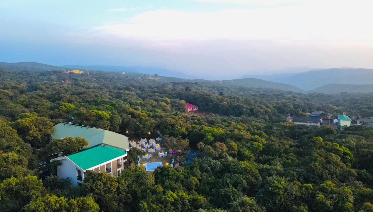 Tranquil Resort & Spa Mahābaleshwar Exterior foto